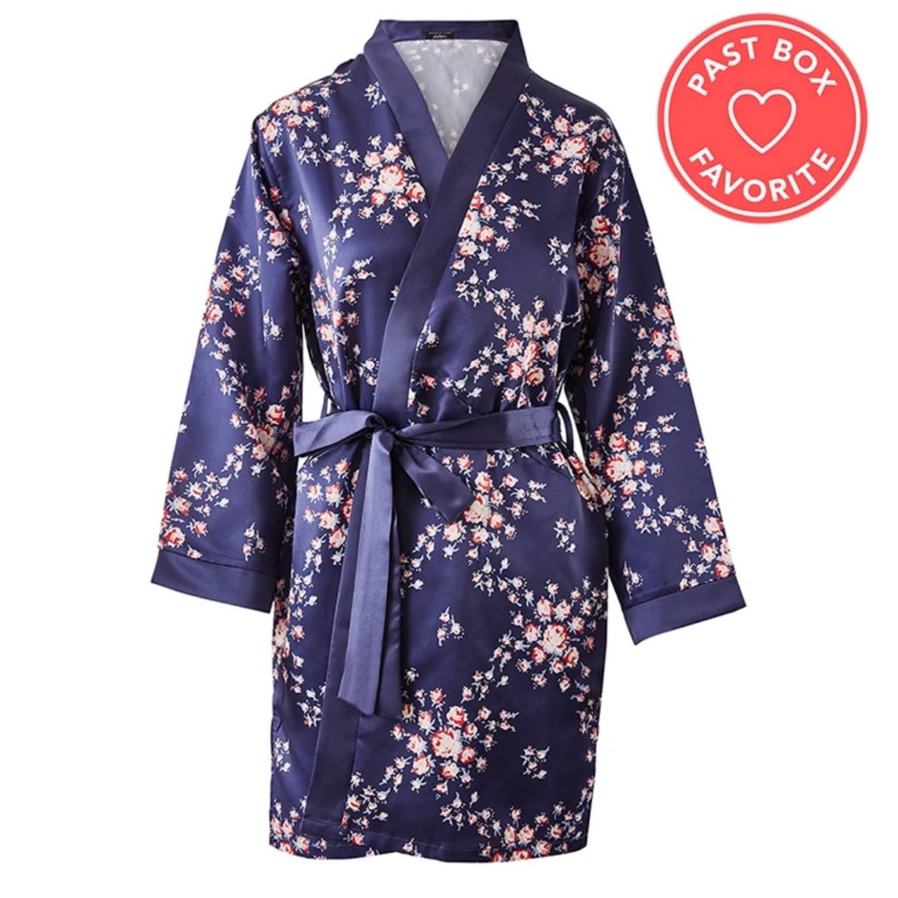 Morgan Lane Fab Fit Fun satin robe L/XL NWT